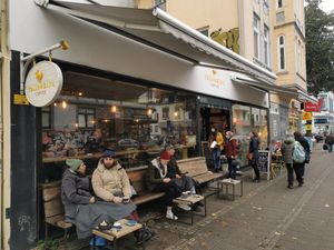 Vista exterior at YellowBird Coffee in Bremen