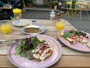   at YellowBird Coffee in Bremen