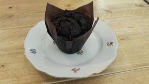 chocolate muffin at YellowBird Coffee in Bremen