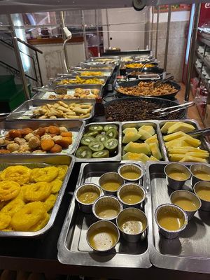 Vegan Buffet All you can eat hat man nicht überall 😍 at The Nature Restaurant in Valencia