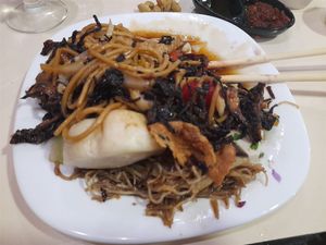 Noodles, vegetables, seitan etc at The Nature Restaurant in Valencia