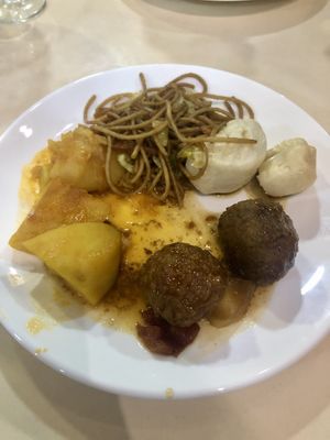 Buffet con diferentes opciones  at The Nature Restaurant in Valencia