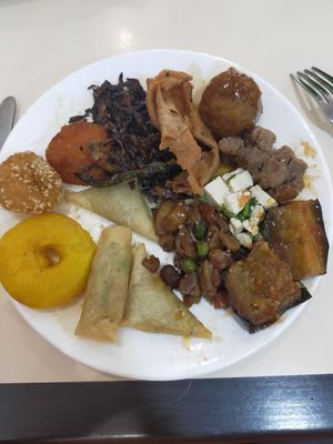 Delicious tofu, seitan, veggies and fruit fritters at The Nature Restaurant in Valencia