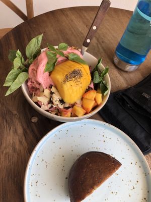 Smoothie bowl and banana bread  at The Anchor in Sayulita