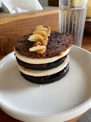 Cake cookies and cream  at Pituq Cafe in 