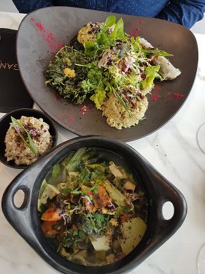 plat du jour and chako nabe at Organic Vision in Oostende