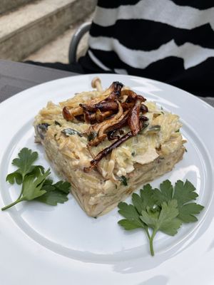 Shimejis à brás at Remedio Santo Campo Alegre in Porto