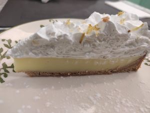Lemon pie at Remedio Santo Campo Alegre in Porto