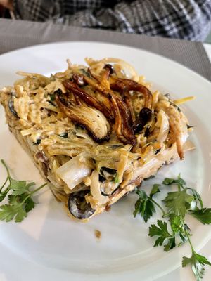 Shimeji à Brás  at Remedio Santo Campo Alegre in Porto