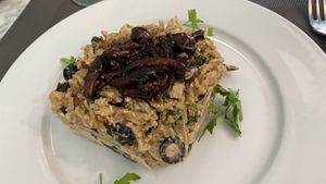 Shimeji à brás  at Remedio Santo Campo Alegre in Porto