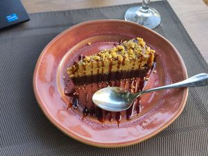 Snickers pie at Remedio Santo Campo Alegre in Porto