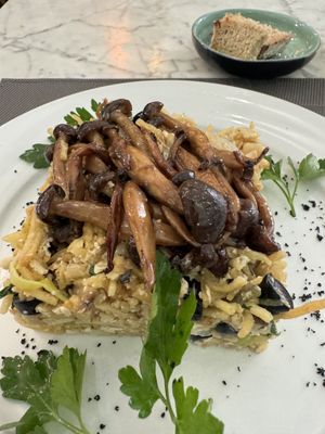 Shimejis à brás  at Remedio Santo Campo Alegre in Porto