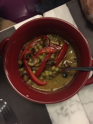 Ervilhas fumadas à Mirandesa (vegan) at Remedio Santo Campo Alegre in Porto