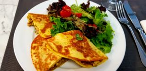 Quesadillas 😋 at Remedio Santo Campo Alegre in Porto