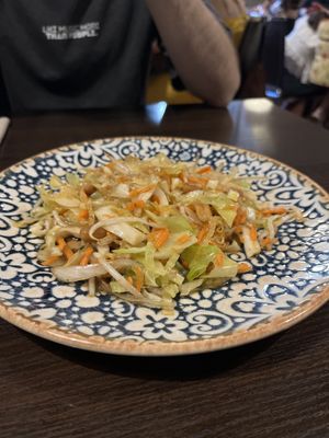 Ensalada oriental  at La Lluna in Valencia