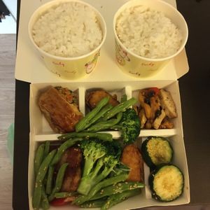 Vegan buffet at Yí Hēng Zhāi 宜亨齋 in Taipei