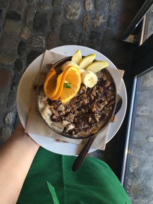 nIcecreambowl with caRAWmel, chocolate, gRAWnola & pecans at pure  in Thun