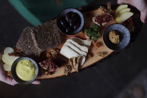 Apéroplättli at pure  in Thun