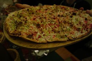 G9 Green Rose (vegan) (with vegan cream, leek, smoked tofu, garlic oil, and pink peppercorns) at Flammerie Alt-Saarbrücken in Saarbrucken