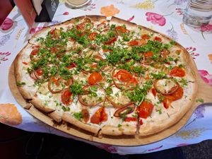 Veganer Tonno Flammkuchen at Flammerie Alt-Saarbrücken in Saarbrucken