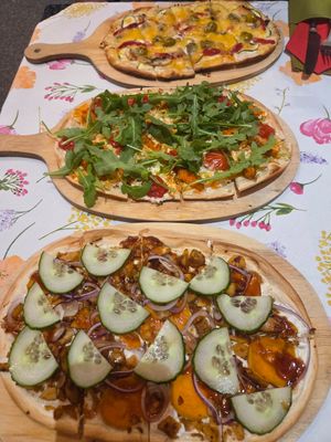 Grillgemüse-Käse, Lachs-Rucola & Hühnchen-Teriyaki at Flammerie Alt-Saarbrücken in Saarbrucken