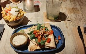 Quesadillas und Mexican Fries at Enchilada in Bremen