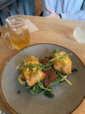 Vegan benefict with an iced tea at Birdhouse in Sheffield