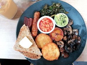 Vegan breakfast at Birdhouse in Sheffield
