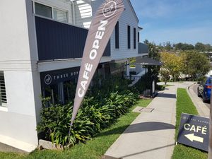 Outside at Three Donkeys in Wamberal