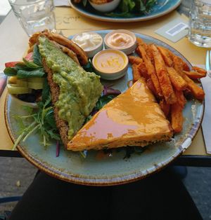Vegan brunch plate at Shake Cafe - Camillo Cavour in Florence