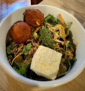 Gadogado  at Jumon in Belfast