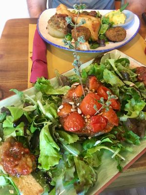 Tasty Salad at Fiumefreddo Bio in Venice