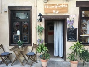 Welcoming storefront at Fiumefreddo Bio in Venice