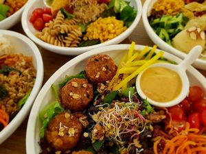 VEGGIE LOVERS SALAD at Veggie Lovers in Seongnam