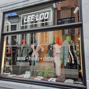  at Leeloo Bvba in Bruges