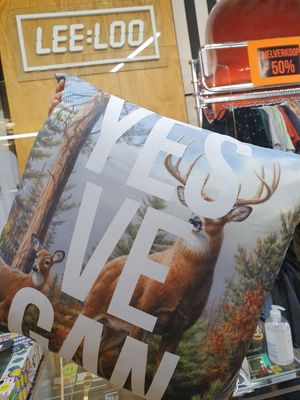 Yes Ve Gan at LeeLoo at Leeloo Bvba in Bruges