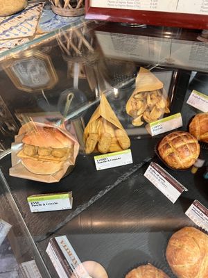   at kePalle - Via Maqueda in Palermo