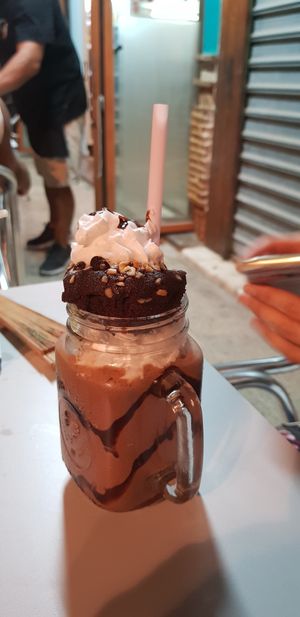 Batido de Brownie Rocher Vegano at Papagayo in Torremolinos