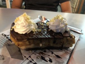 Vegan snickerscake 😍😍😍 Soooo good ❤️ at Papagayo in Torremolinos