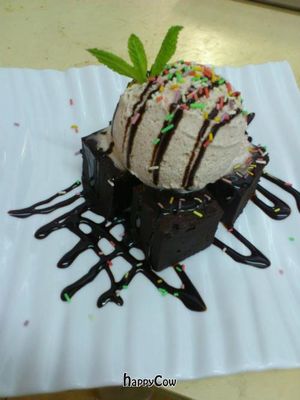 soja icecream at Loving Hut in Valencia