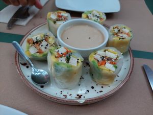 Summer Thai rolls at La Tastaolletes in Valencia