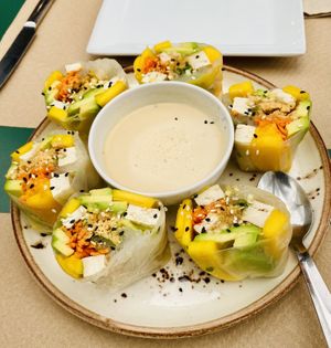 Asian Tapa …so delicious 😋  at La Tastaolletes in Valencia