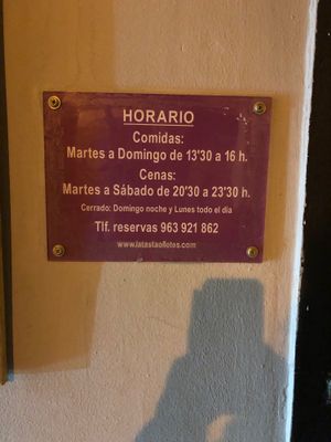 Hours at La Tastaolletes in Valencia