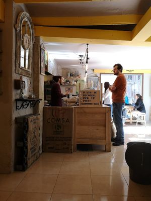 Small but cosy interior at BEAT Brew Bar in Valencia