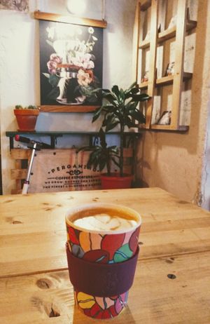 cafe Latté. Best way to BEAT the Monday blues! at BEAT Brew Bar in Valencia