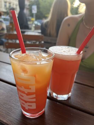 Sex on the beach & Mai tai  at Burger World in Berlin