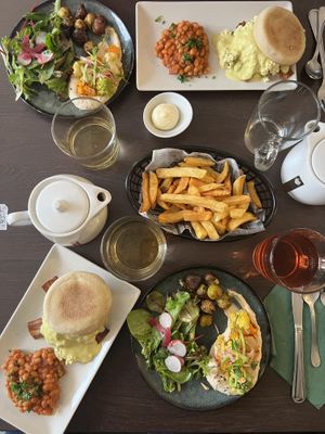 Table   at Annie's Kitchen in Lille