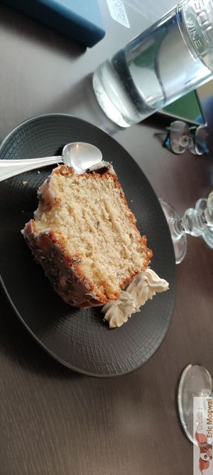 Lavander and limon cakes at Annie's Kitchen in Lille