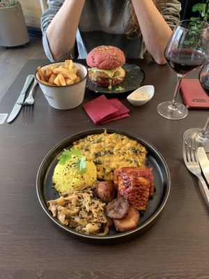 Burger and cajun plate  at Annie's Kitchen in Lille