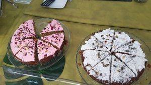 cakes at at Veggieworld Lille, dec 2018 at Annie's Kitchen in Lille